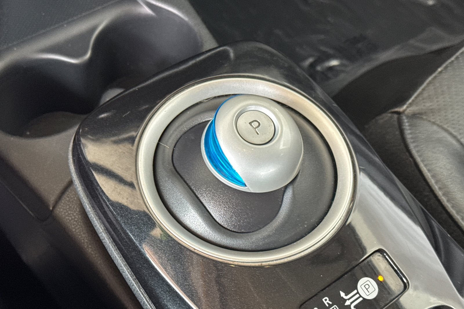 2015 Nissan LEAF SL