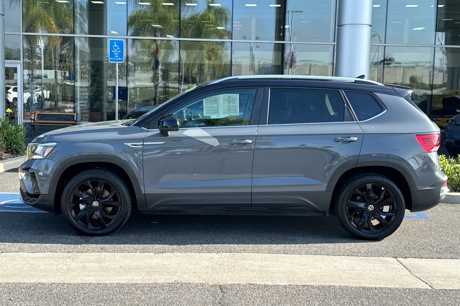 2023 Volkswagen Taos 1.5T SE
