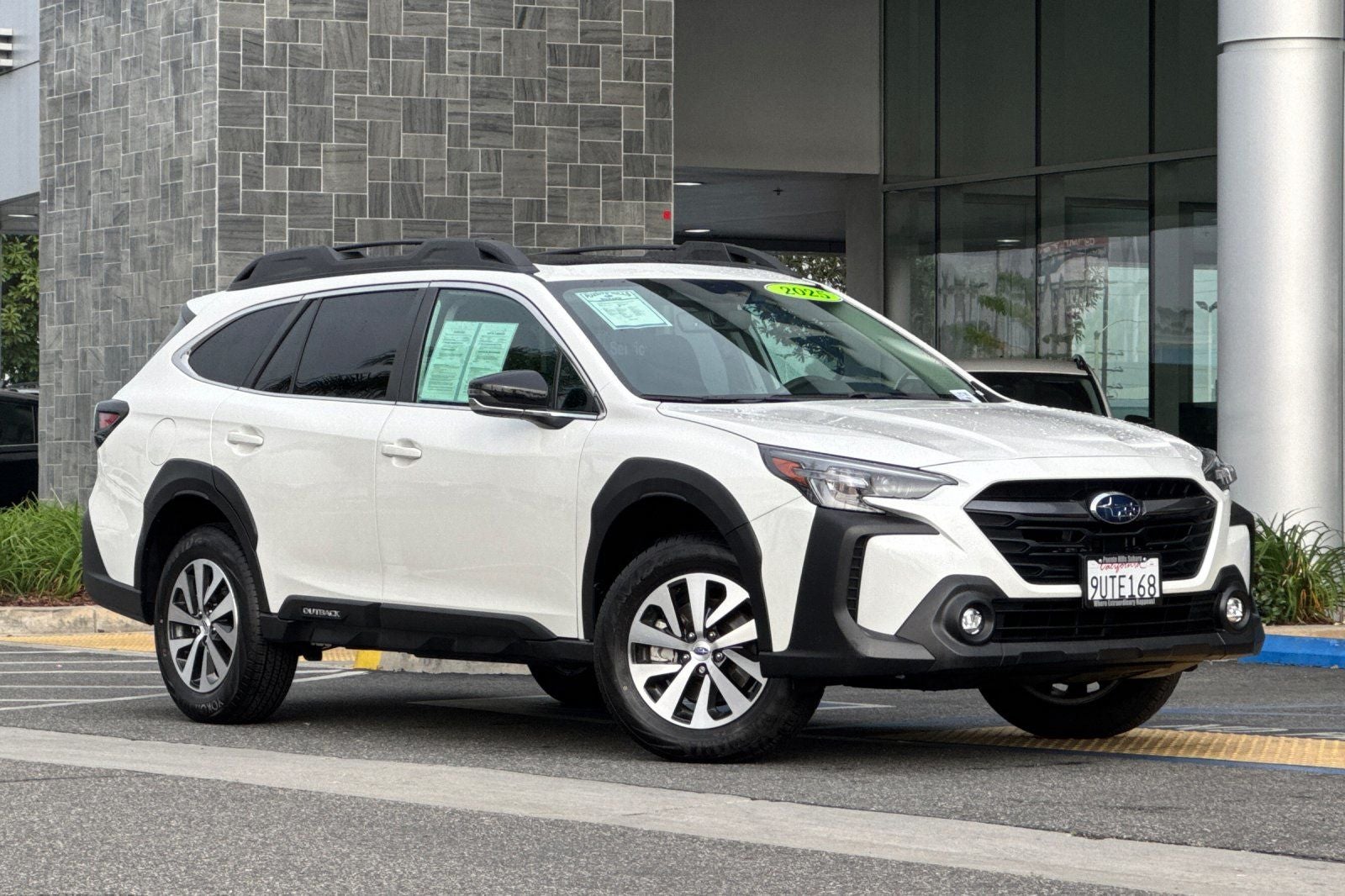 2025 Subaru Outback Premium