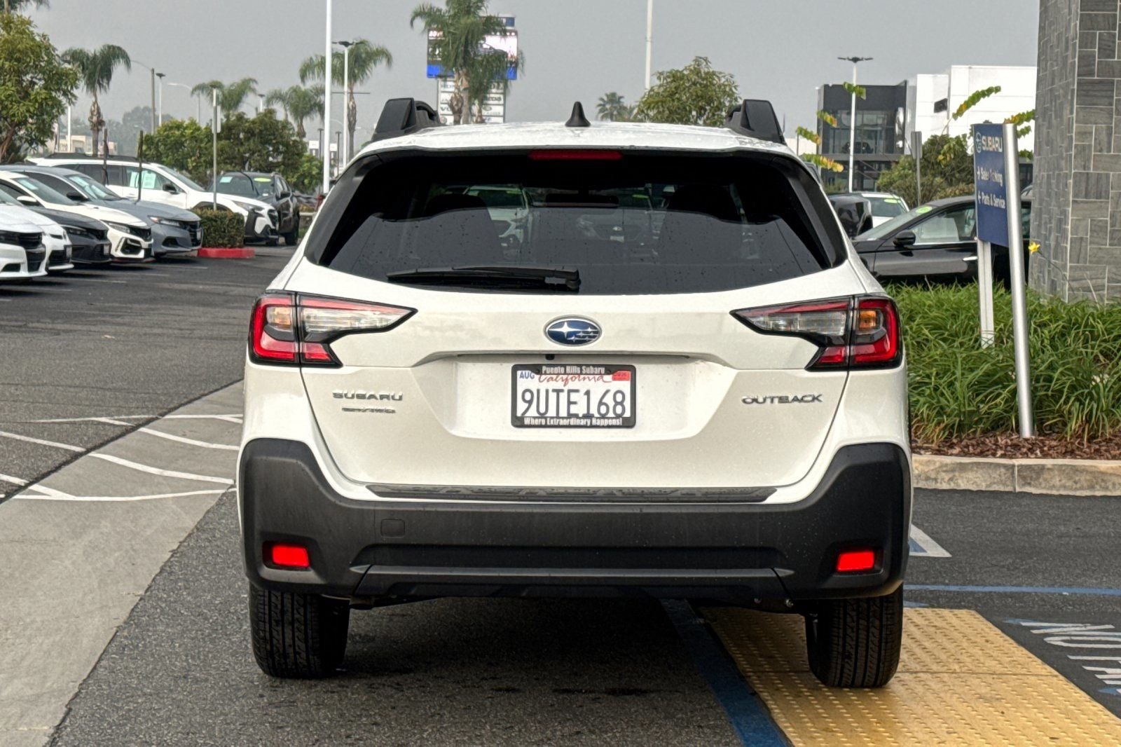 2025 Subaru Outback Premium