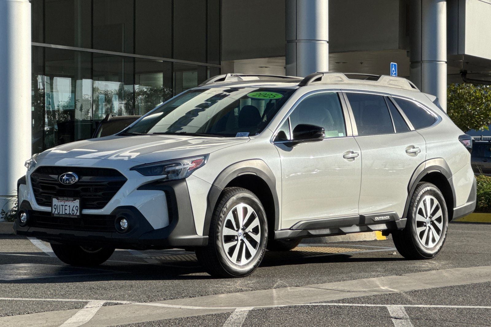 2025 Subaru Outback Premium