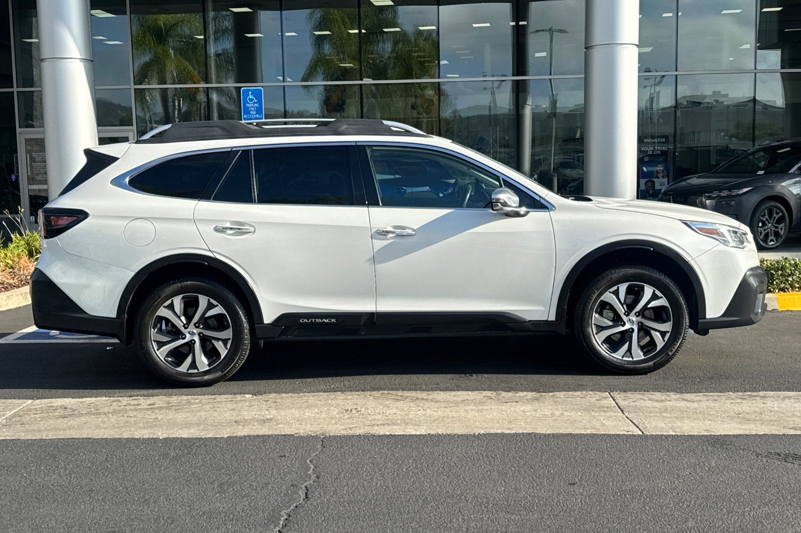 2020 Subaru Outback Touring