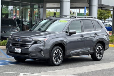 2025 Subaru Forester Premium