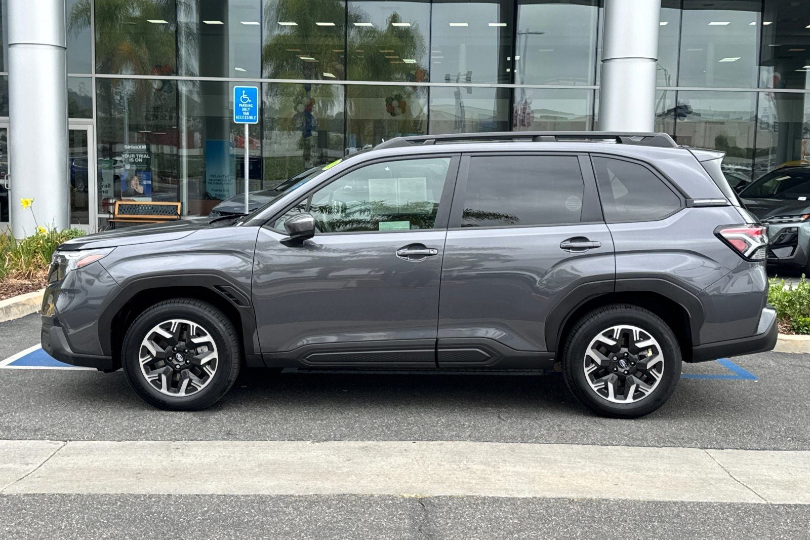 2025 Subaru Forester Premium