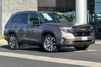 2025 Subaru Forester Touring Hybrid