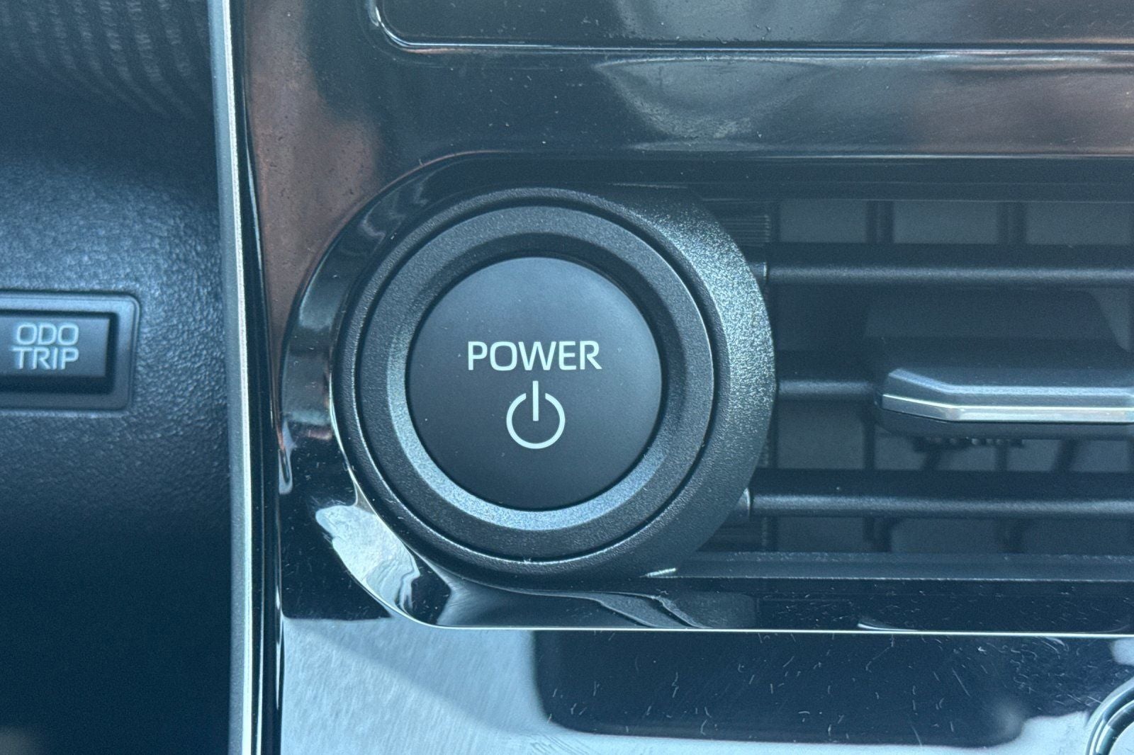 2025 Subaru Solterra Touring