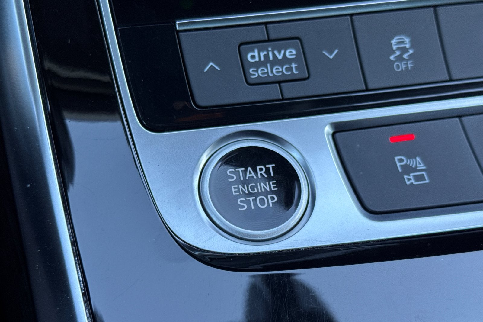 2022 Audi Q7 Premium Plus 55 TFSI quattro Tiptronic