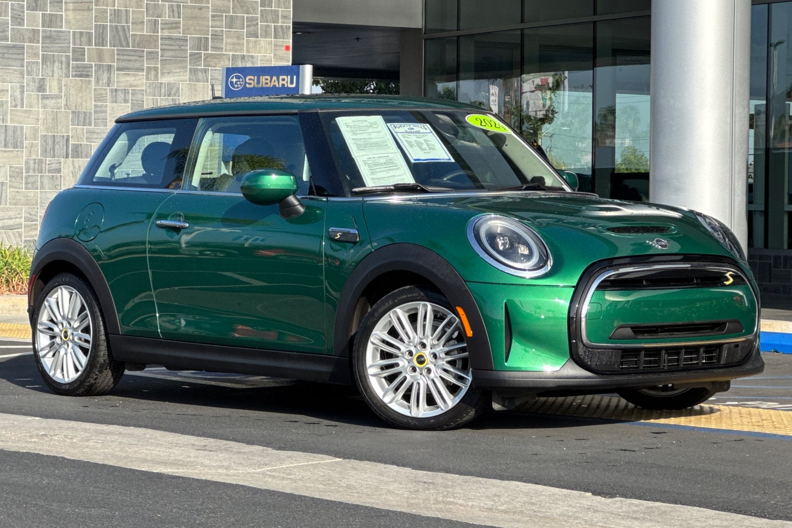2024 MINI SE Hardtop Cooper