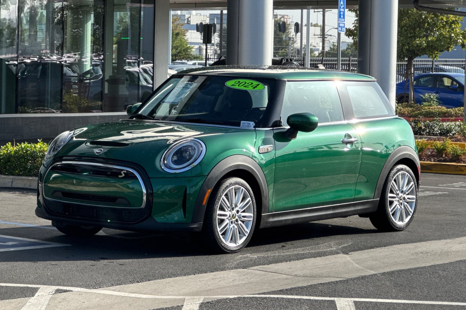 2024 MINI SE Hardtop Cooper