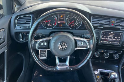 2017 Volkswagen Golf GTI Sport