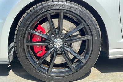 2017 Volkswagen Golf GTI Sport
