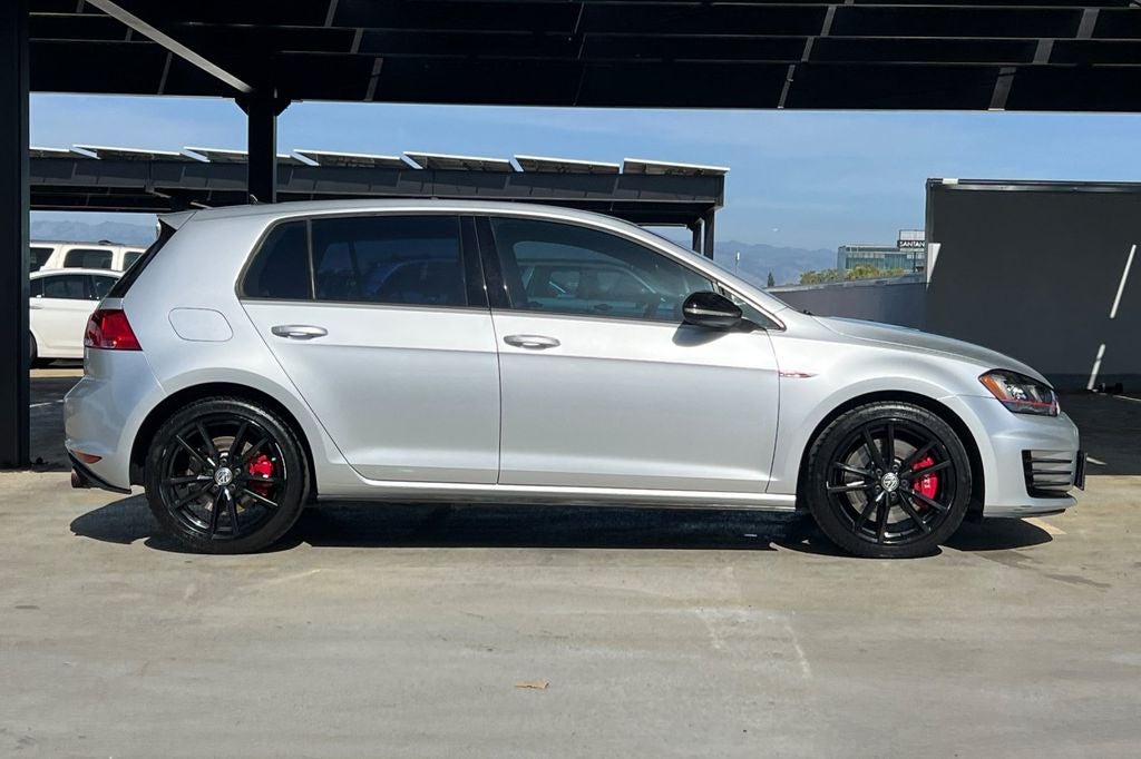 2017 Volkswagen Golf GTI Sport