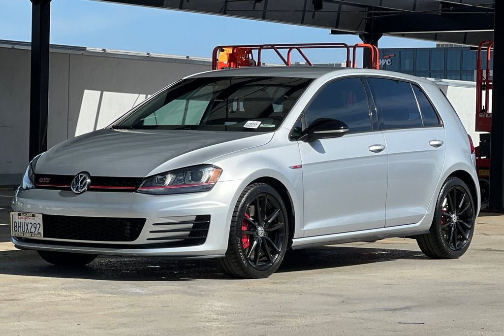 2017 Volkswagen Golf GTI Sport