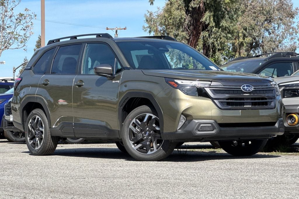 2026 Subaru FORESTER Premium Hybrid