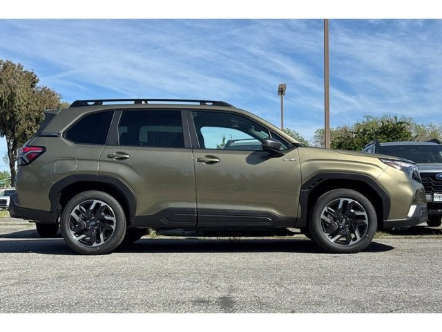 2026 Subaru FORESTER Premium Hybrid