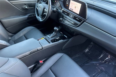 2024 Lexus ES ES 300h