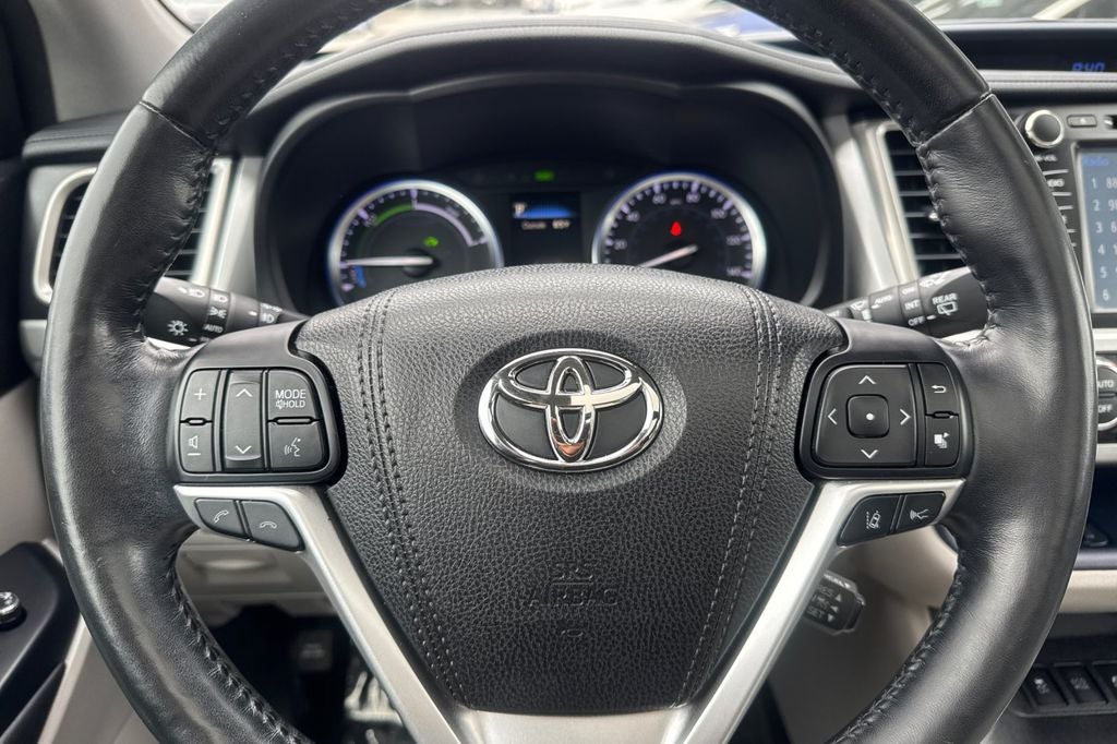2017 Toyota Highlander Hybrid Limited Platinum