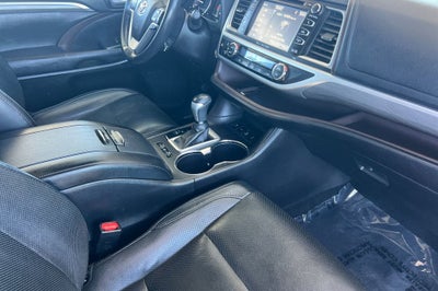 2017 Toyota Highlander Limited