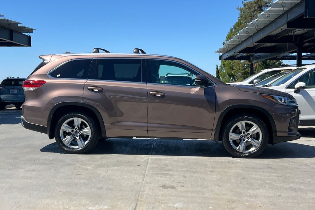 2017 Toyota Highlander Limited