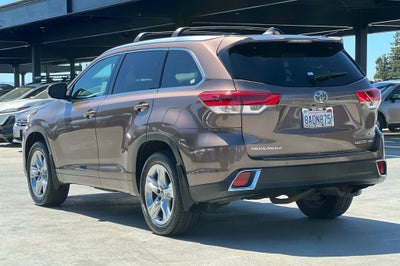 2017 Toyota Highlander Limited