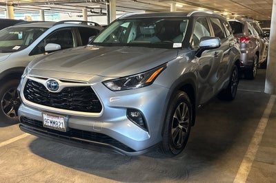 2023 Toyota Highlander Hybrid XLE