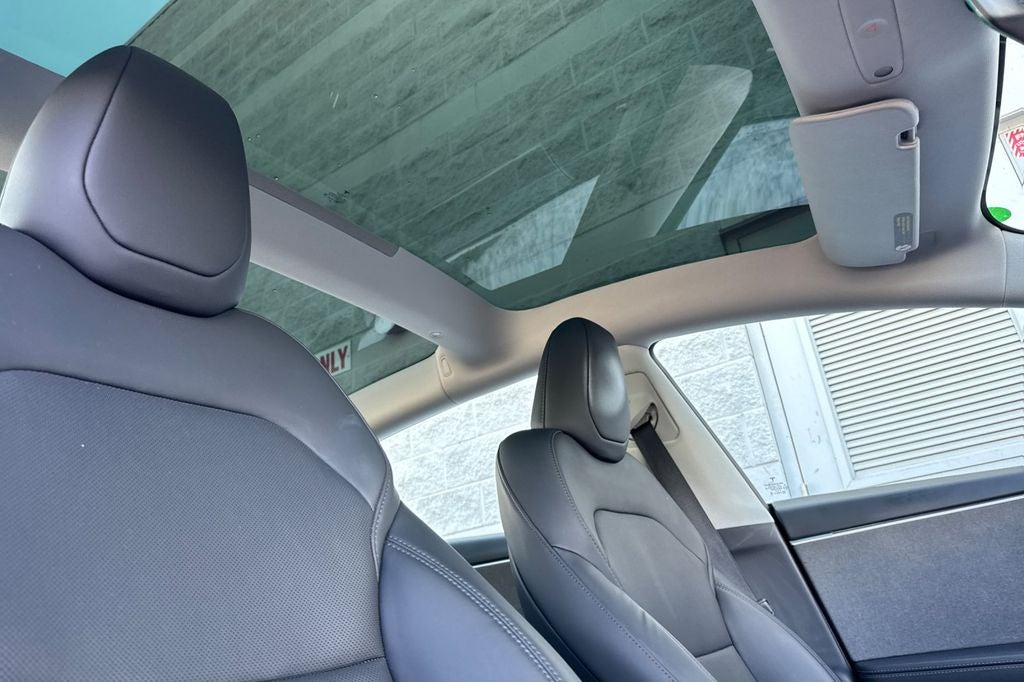 2025 Tesla Model 3 Base