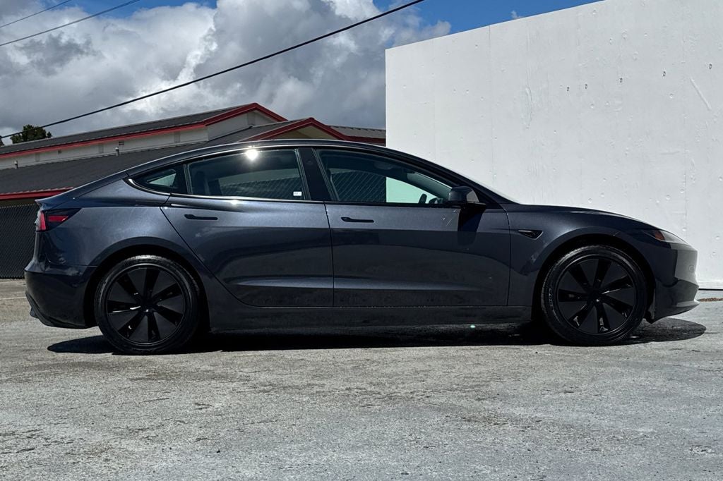 2025 Tesla Model 3 Base