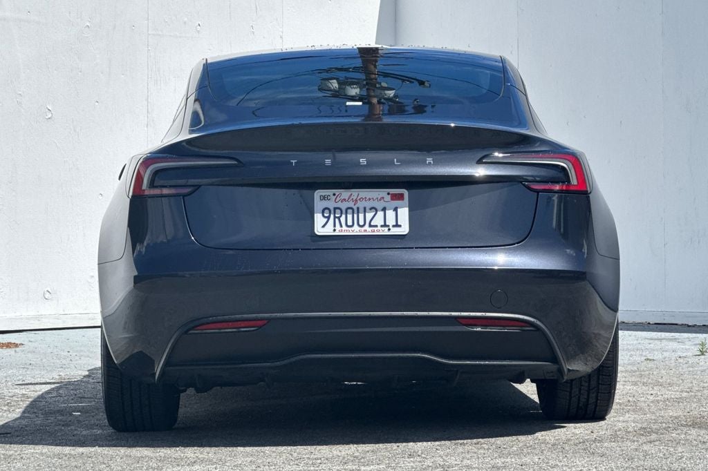 2025 Tesla Model 3 Base