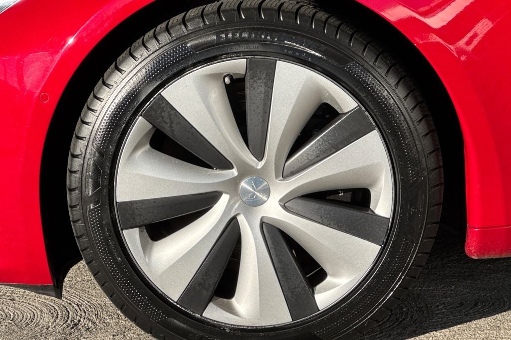 2021 Tesla Model S Plaid
