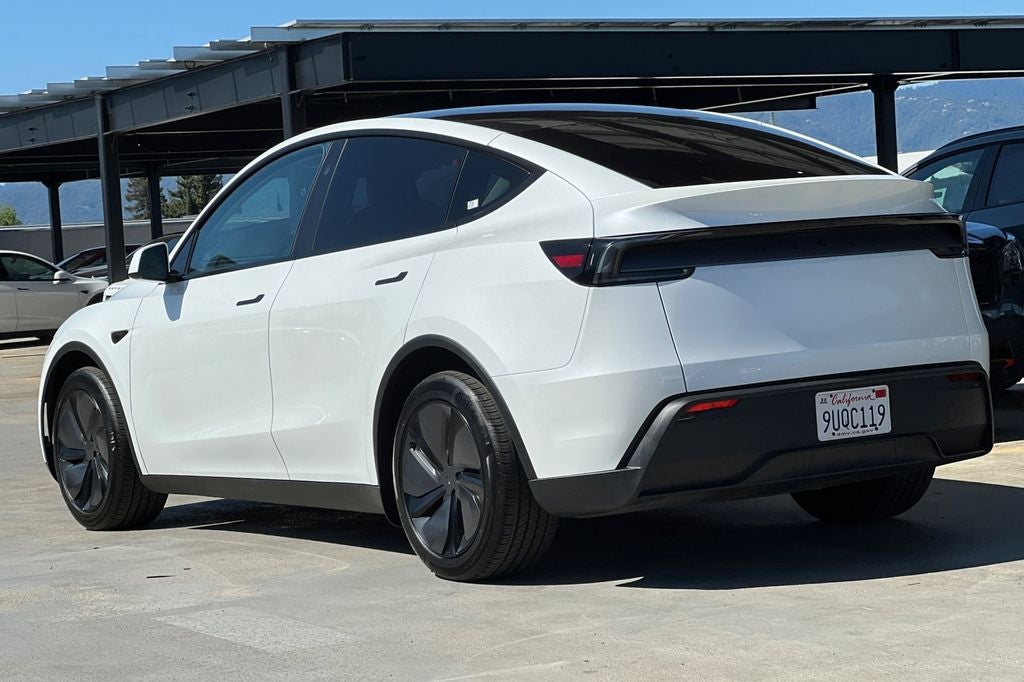 2026 Tesla Model Y Long Range