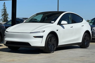 2026 Tesla Model Y Long Range