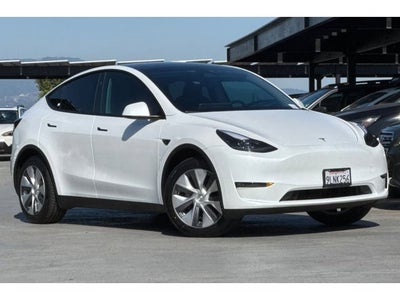 2024 Tesla Model Y Long Range
