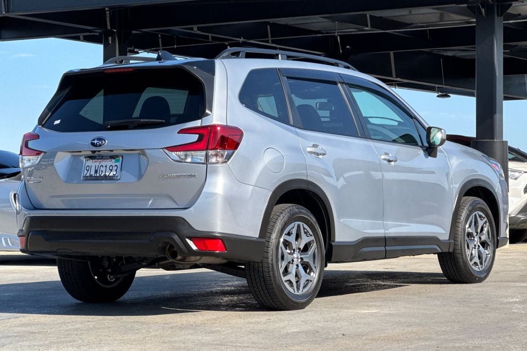 2024 Subaru Forester Premium