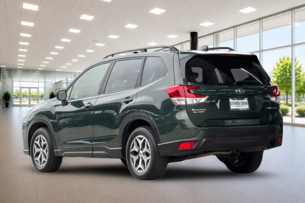 2023 Subaru Forester Premium