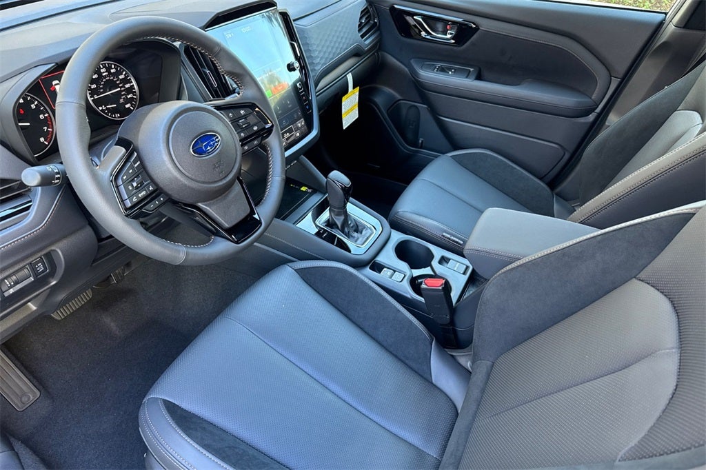 2025 Subaru FORESTER Touring