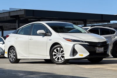 2022 Toyota Prius Prime XLE