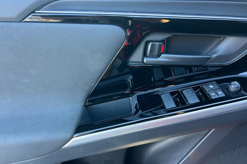 2023 Subaru Solterra Premium