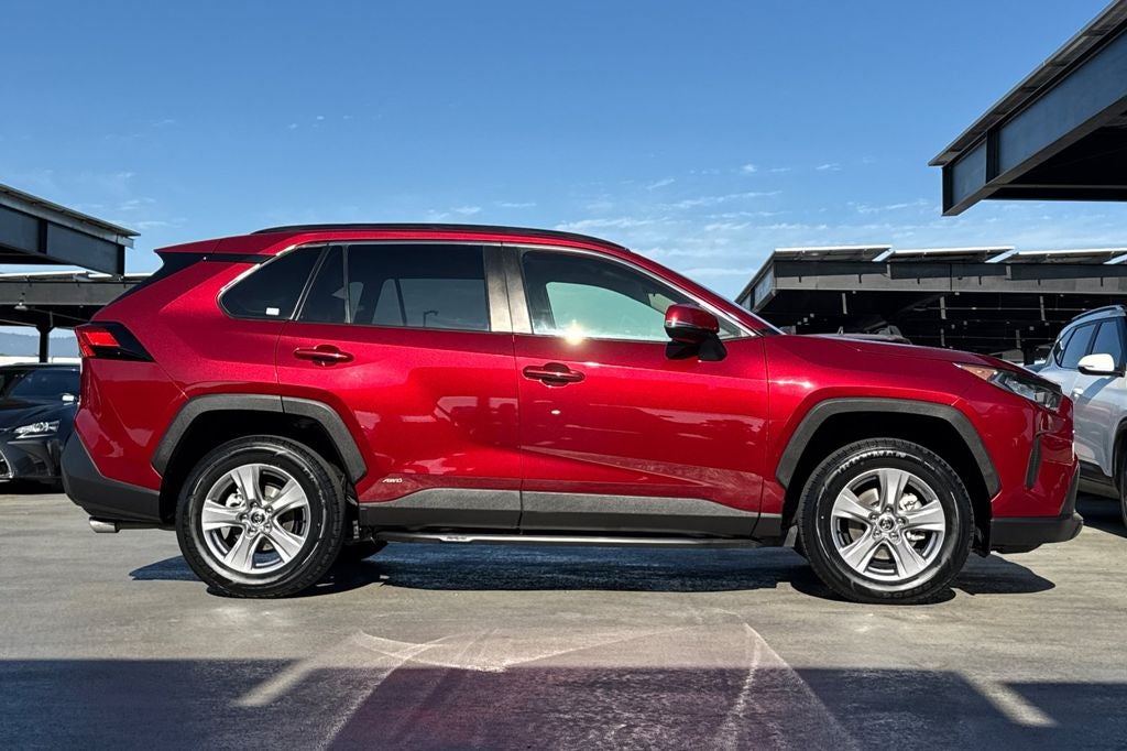 2022 Toyota RAV4 Hybrid LE