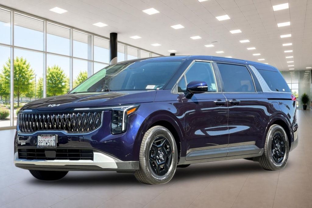2025 Kia Carnival LXS