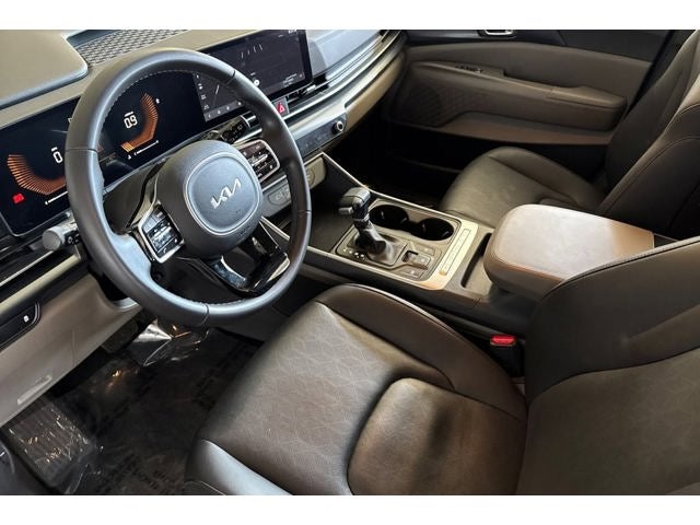 2025 Kia Carnival LXS