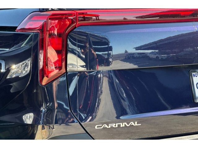 2025 Kia Carnival LXS