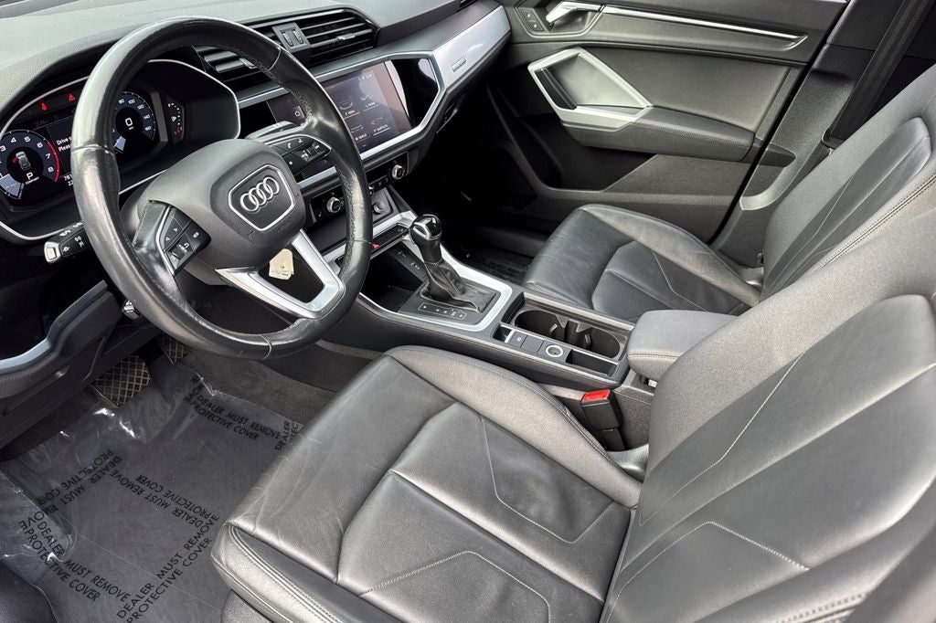 2021 Audi Q3 Premium quattro