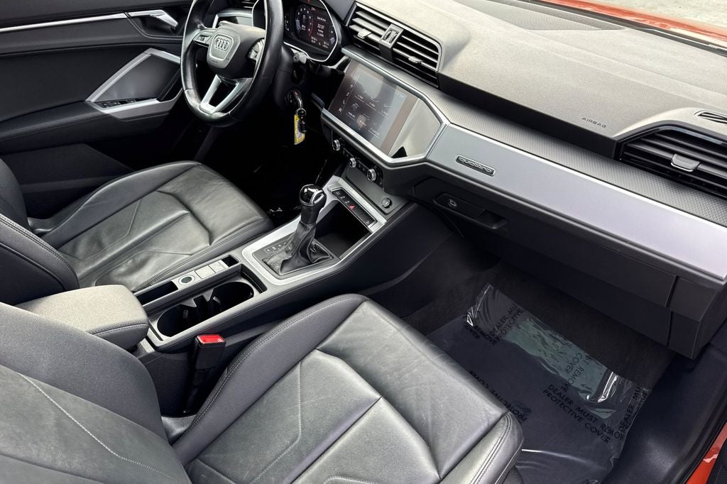 2021 Audi Q3 Premium quattro