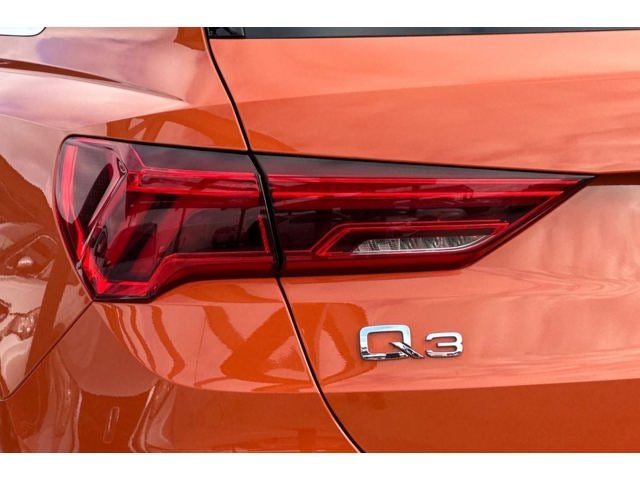 2021 Audi Q3 Premium quattro