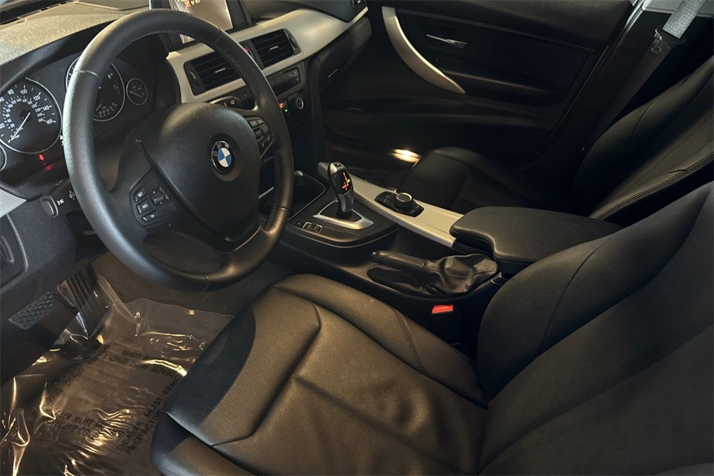 2015 BMW 3 Series 320i