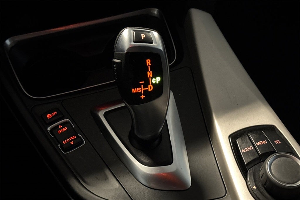 2015 BMW 3 Series 320i