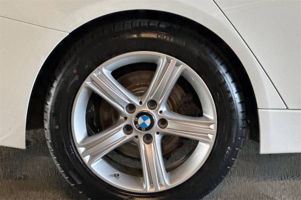 2015 BMW 3 Series 320i