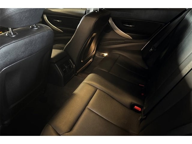 2015 BMW 3 Series 320i