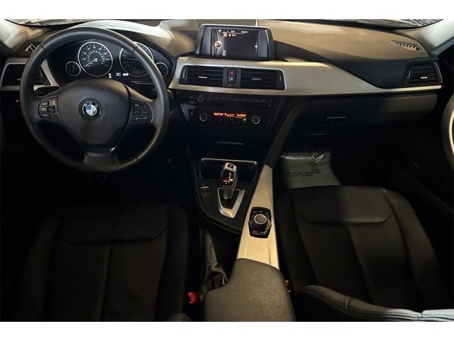 2015 BMW 3 Series 320i