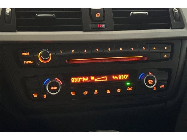 2015 BMW 3 Series 320i